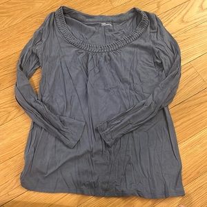 Gap maternity tee
*Bundle maternity for savings*